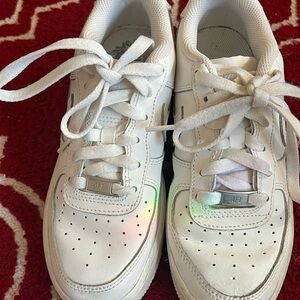 Nike Kids White Sneakers with Iridescent Detail